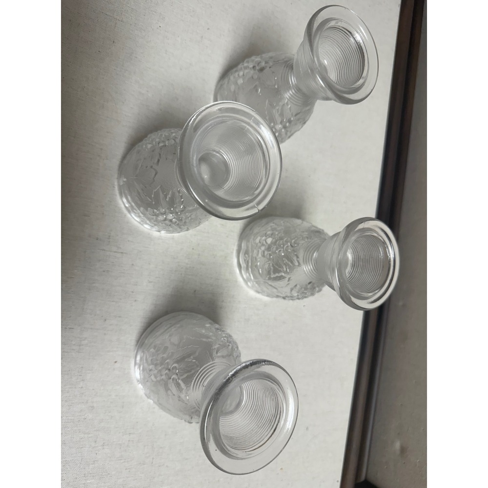 Set of 4 Vintage Frosted Glass Grape & Vine Goblets / Wine Glasses - Picture 3 of 4